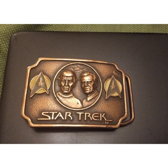 VINTAGE 1979 **STAR TREK** (SPOCK & CAPTAIN KIRK) BELT BUCKLE - Picture 4 of 6